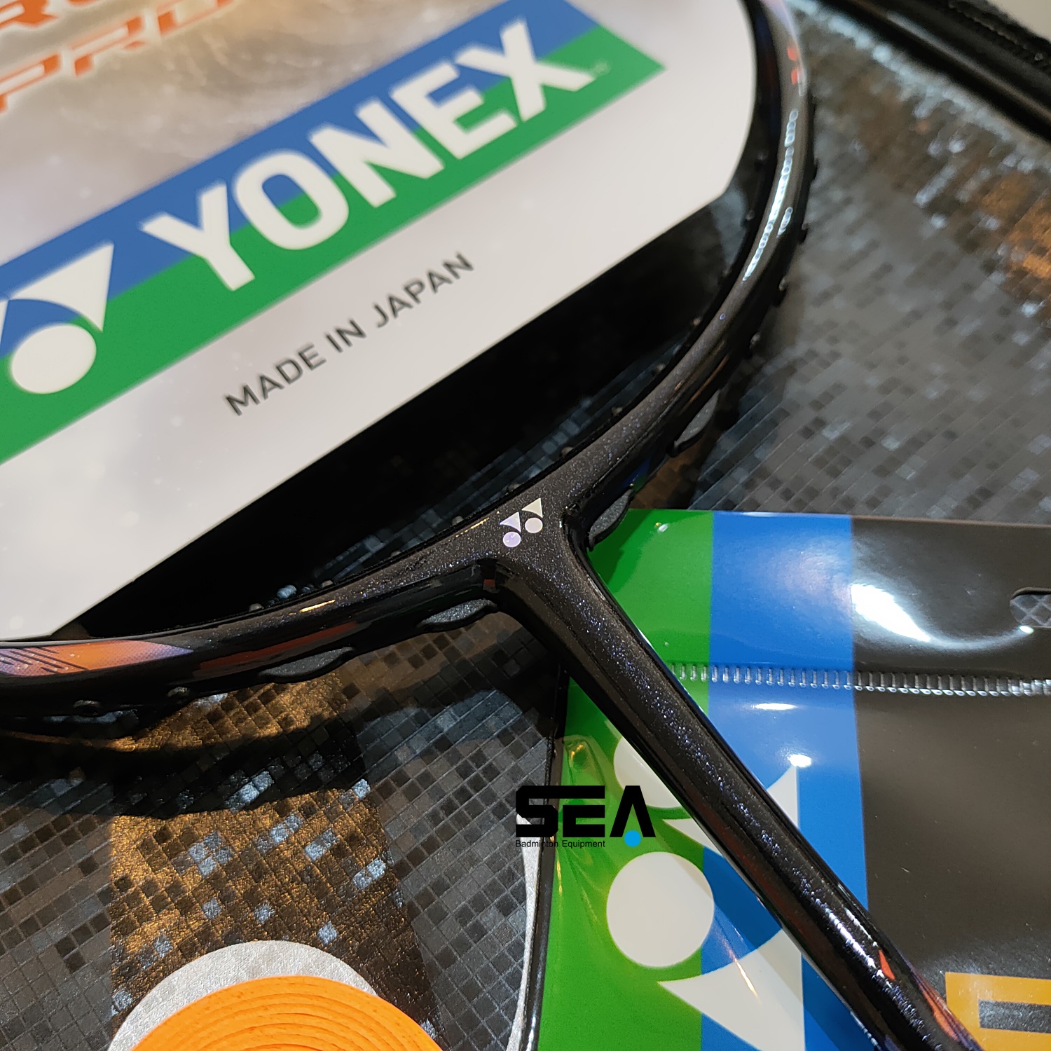 YONEX รุ่น ASTROX 77 PRO (Made in Japan)